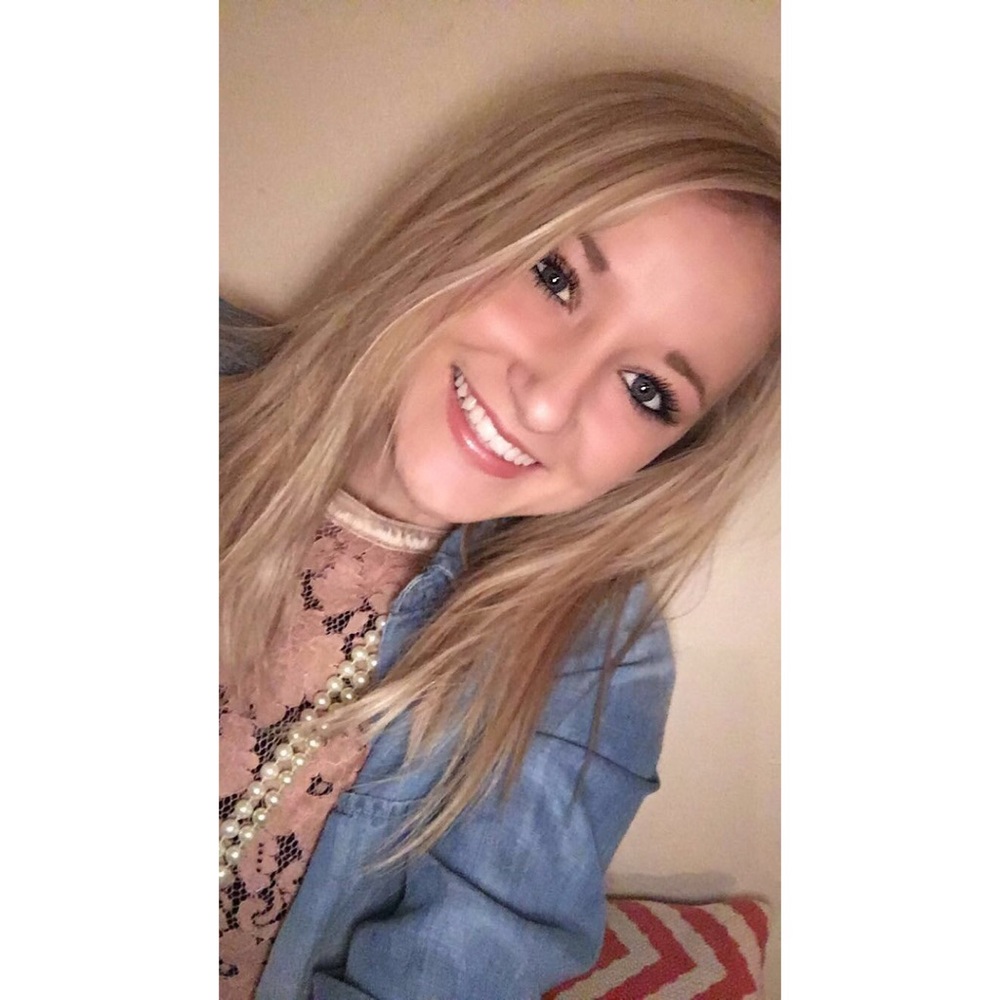 Meet your Posher, Brenna